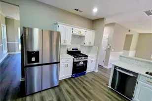 2081 Hunters Ridge Dr, Lawrenceville, GA 30044 - Photo 11