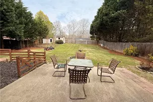 2383 Crimson Creek Ln, Snellville, GA 30078 - Photo 37