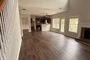 2383 Crimson Creek Ln, Snellville, GA 30078 - Photo 9