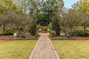 2300 Peachford Rd, Dunwoody, GA 30338 - Photo 31