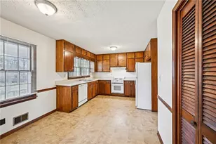 2191 Plantation Ct, Lawrenceville, GA 30044 - Photo 9