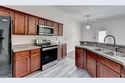 233 Greenview Lane, Lawrenceville, GA 30046 - Photo 9