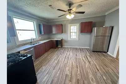 74 Martin Luther K Drive, Winder, GA 30680 - Photo 9