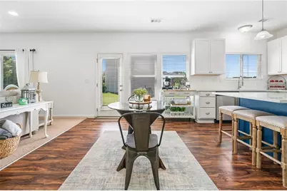 1560 Avalon Creek Road, Sugar Hill, GA 30518 - Photo 3