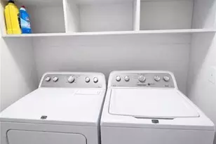 1250 Breuer Mews, Atlanta, GA 30318 - Photo 21