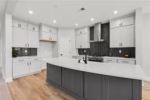 72 Clear Lk Pkwy, Hoschton, GA 30548 - Photo 11