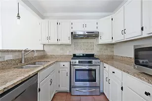 1868 Dyer Cir, Chamblee, GA 30341 - Photo 7