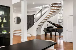 35 Robin Hood Rd NE, Atlanta, GA 30309 - Photo 15