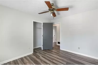 1349 Ashbrook Drive, Lawrenceville, GA 30043 - Photo 23