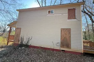 194 Wallace Dr SW, Atlanta, GA 30354 - Photo 15