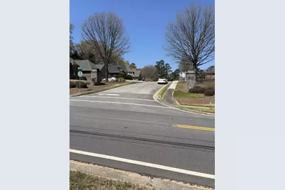 329 Vinings Walk NW, Gainesville, GA 30501 - Photo 3