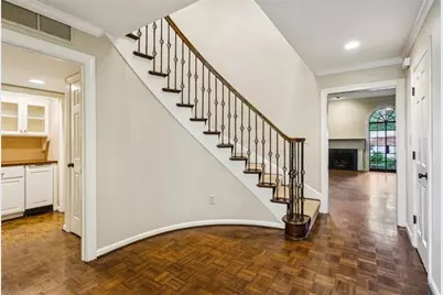 19 Mooregate Square, Atlanta, GA 30327 - Photo 9