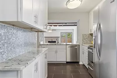 334 Home Park Avenue NW, Atlanta, GA 30318 - Photo 9