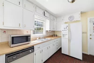 5735 Pine Brook Road, Atlanta, GA 30328 - Photo 9