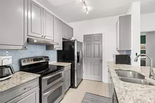 7104 Woodland Ln, Alpharetta, GA 30009 - Photo 19