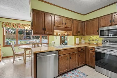 777 Saybrook Circle NW, Lilburn, GA 30047 - Photo 13