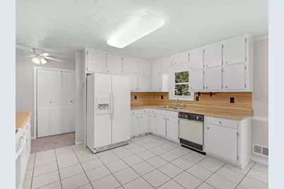 6683 Homestead Road, Rex, GA 30273 - Photo 13