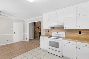 6683 Homestead Rd, Rex, GA 30273 - Photo 11