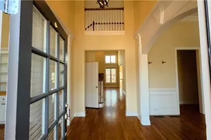 2640 Ivy Brook Ln, Buford, GA 30519 - Photo 5