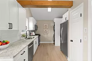 1914 Brittania Cir, Woodstock, GA 30188 - Photo 5