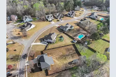 5727 Pleasant Woods Drive, Flowery Branch, GA 30542 - Photo 7