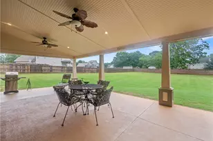 5727 Pleasant Woods Dr, Flowery Branch, GA 30542 - Photo 3
