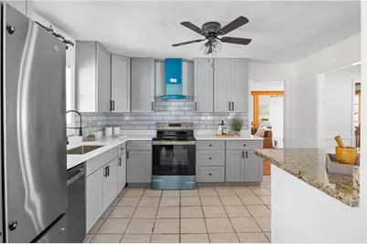 221 Griffin Mountain Trl, Conyers, GA 30013 - Photo 5