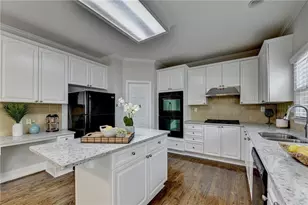 1400 Cresthaven Ln, Lawrenceville, GA 30043 - Photo 19