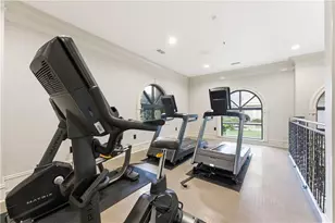 3334 Peachtree Rd NE, Atlanta, GA 30326 - Photo 23