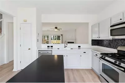 1917 Stancrest Trace NW, Kennesaw, GA 30152 - Photo 9