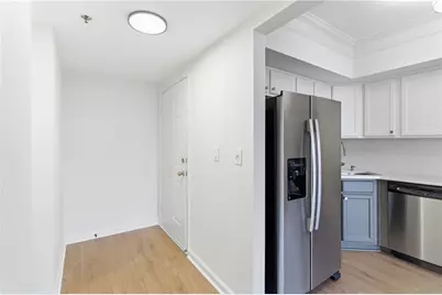 275 13th Street #209, Atlanta, GA 30309 - Photo 3