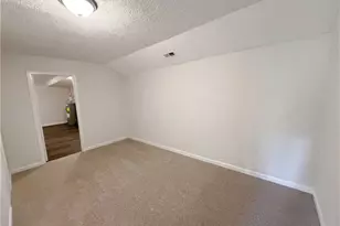 6460 River Hill Dr, Flowery Branch, GA 30542 - Photo 35