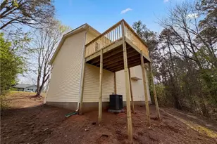 6460 River Hill Dr, Flowery Branch, GA 30542 - Photo 5