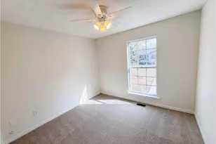 6460 River Hill Dr, Flowery Branch, GA 30542 - Photo 23