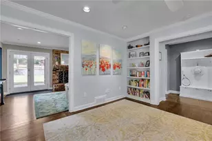 2476 Burnt Leaf Ln, Decatur, GA 30033 - Photo 15