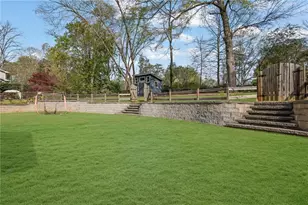 2476 Burnt Leaf Ln, Decatur, GA 30033 - Photo 31