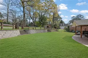 2476 Burnt Leaf Ln, Decatur, GA 30033 - Photo 29