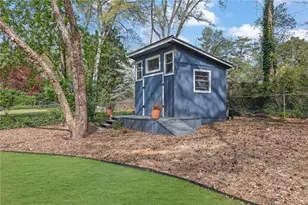 2476 Burnt Leaf Ln, Decatur, GA 30033 - Photo 33