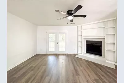 639 Hunting Creek Lane SE, Conyers, GA 30013 - Photo 5