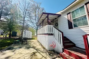 48 E Cardinal Ln, Lawrenceville, GA 30044 - Photo 3