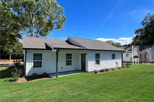 5956 Moon Dr, Lula, GA 30554 - Photo 1