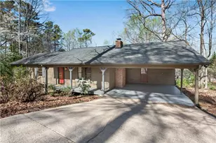 126 E Lake Dr, Roswell, GA 30075 - Photo 29