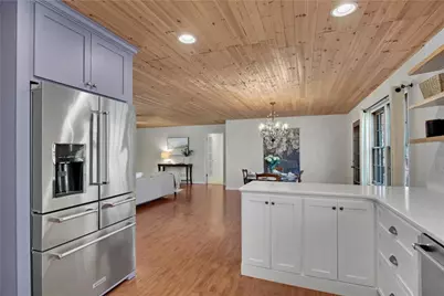 126 E Lake Drive, Roswell, GA 30075 - Photo 11