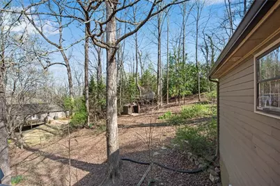 126 E Lake Drive, Roswell, GA 30075 - Photo 35