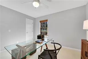 126 E Lake Dr, Roswell, GA 30075 - Photo 23