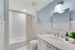 126 E Lake Dr, Roswell, GA 30075 - Photo 27