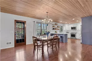 126 E Lake Dr, Roswell, GA 30075 - Photo 5