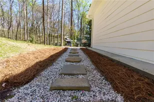 204 Devonwood Dr, Sandy Springs, GA 30328 - Photo 45