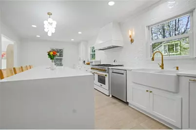 204 Devonwood Drive, Sandy Springs, GA 30328 - Photo 5