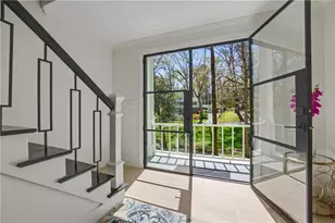 204 Devonwood Dr, Sandy Springs, GA 30328 - Photo 3